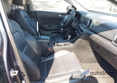 2018 Kia Sportage Ex z USA, uszkodzony, nr VIN KNDPNCAC8J7390445